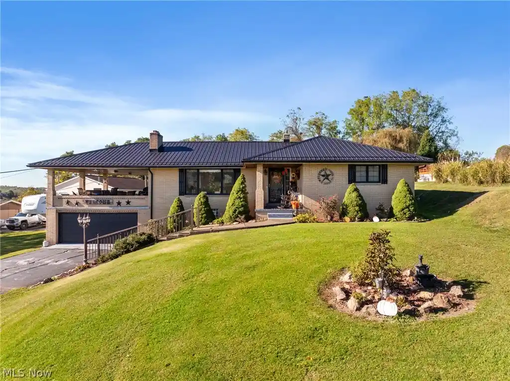 Single family home for sale at 414 E Main St, Richmond, OH 43944 | MLS# 5251256