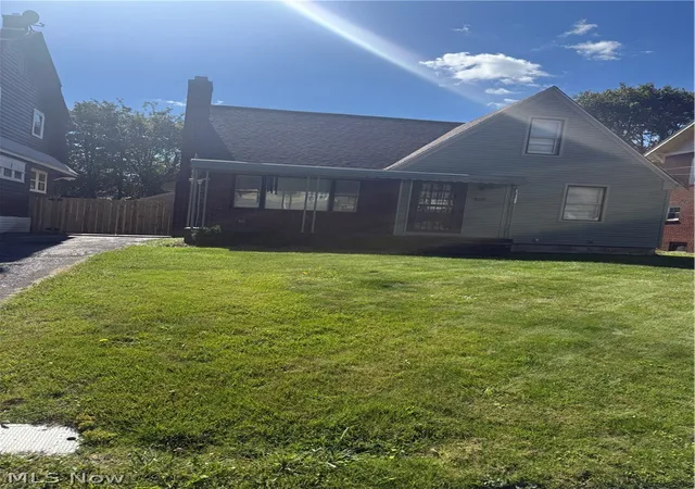 Single family home for sale at 465 Alameda Ave, Youngstown, OH 44504 | MLS# 5250826