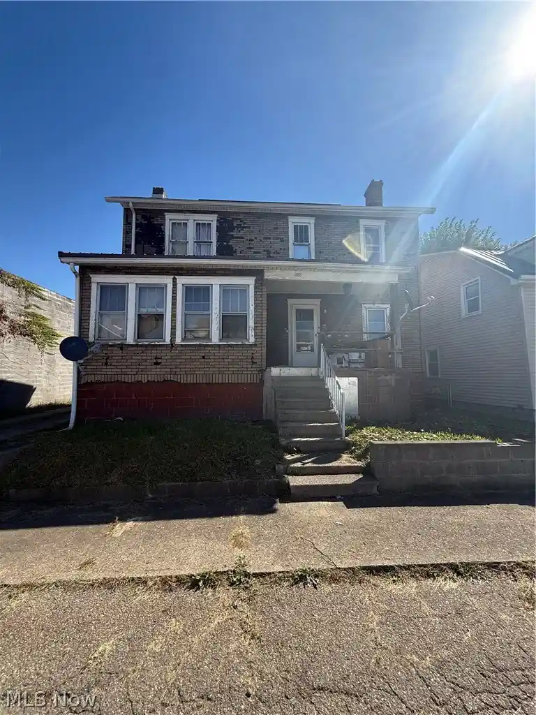 Photo 1 of Single family home for sale at 622 Yankee St, Wellsburg, WV 26070 | MLS# 5250238 | Listing updated on 2026-10-27
