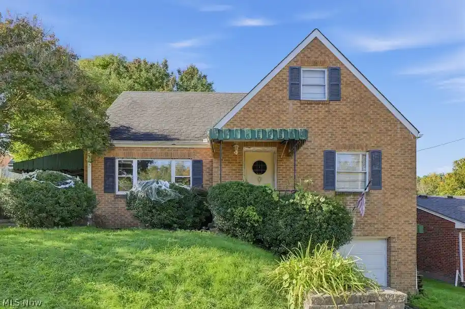 Photo 1 of Single family home for sale at 246 Wayne Ave, Weirton, WV 26062 | MLS# 5251288 | Listing updated on 2026-10-28