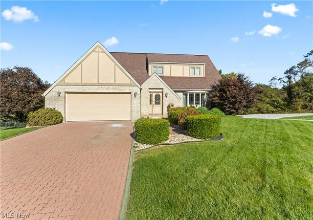 Single family home for sale at 229 Harmony Dr, Steubenville, OH 43953 | MLS# 5250046