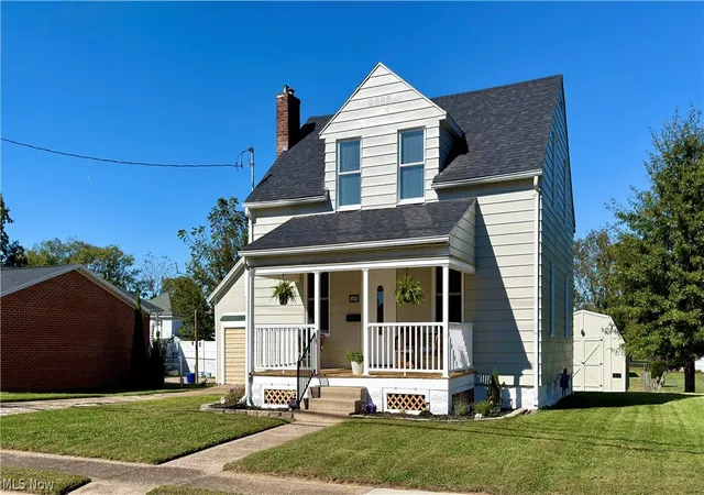 Photo 1 of Single family home for sale at 3501 10th Avenue, Vienna, WV 26105 | MLS# 5251491 | Listing updated on 2026-10-12