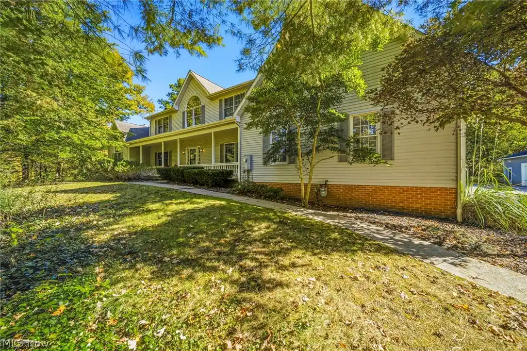 Photo 1 of Single family home for sale at 10893 Lakebrook Dr, Kirtland, OH 44094 | MLS# 5247504 | Listing updated on 2026-10-14