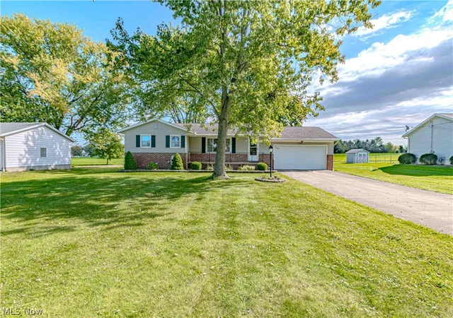 Photo 2 of Single family home for sale at 149 Pine St, Creston, OH 44217 | MLS# 5251075 | Listing updated on 2026-10-08
