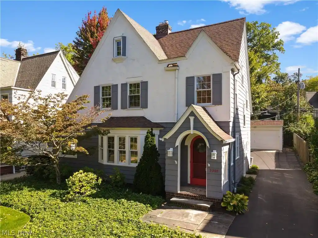 Photo 1 of Single family home for sale at 3305 Glencairn Rd, Shaker Heights, OH 44122 | MLS# 5250931 | Listing updated on 2026-10-24