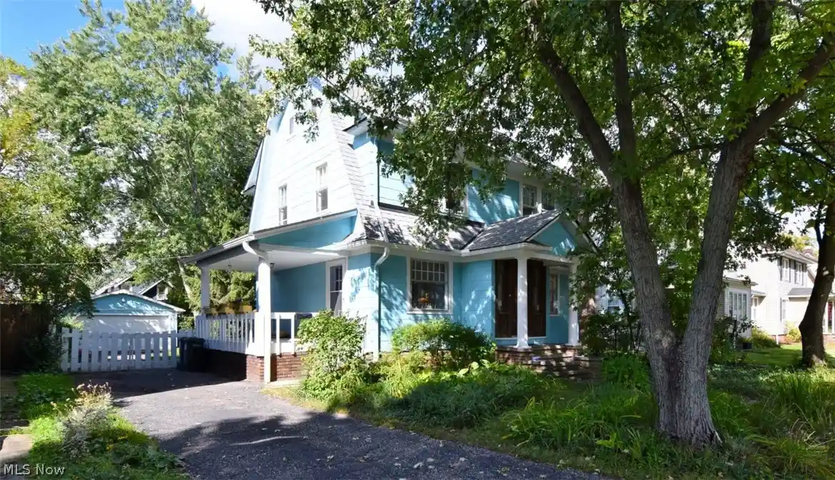 Photo 1 of Sale Pending at 2656 S Taylor Rd, Cleveland Heights, OH 44118 | MLS# 5248404 | Listing updated on 2026-10-19