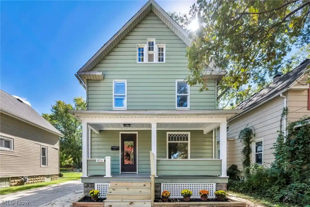 Photo 1 of Sale Pending at 824 W 58th Street, Ashtabula, OH 44004 | MLS# 5250133 | Listing updated on 2026-10-12