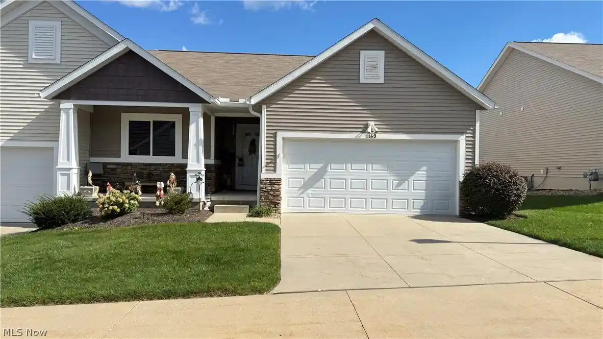 Listing Photo 1 - Condo for sale in 1149 Briarcliff Dr located at 1149 Briarcliff Dr, Akron, OH 44312 - Unit 1149 Briarcliff Dr