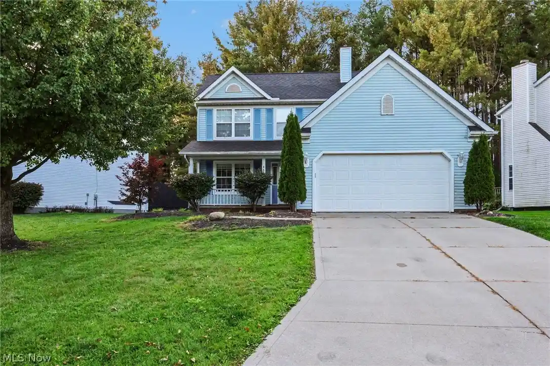 Single family home for sale at 115 Pine Holw Cir, Chardon, OH 44024 | MLS# 5251529