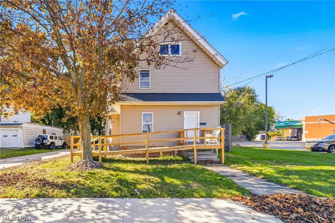 Photo 1 of Single family home for sale at 4211 Park Ave, Ashtabula, OH 44004 | MLS# 5251212 | Listing updated on 2026-10-08