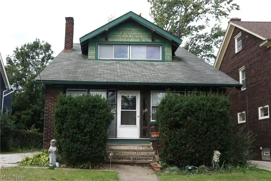 Photo 1 of Sale Pending at 268 E 151 Street, Cleveland, OH 44110 | MLS# 5251521 | Listing updated on 2026-10-26