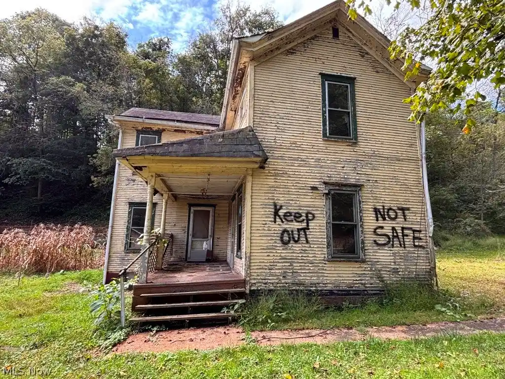 Photo 1 of Single family home for sale at WV | 129 Battle Run Rd,WV 26059 | MLS# 5248242 | Listing updated on 2026-10-08