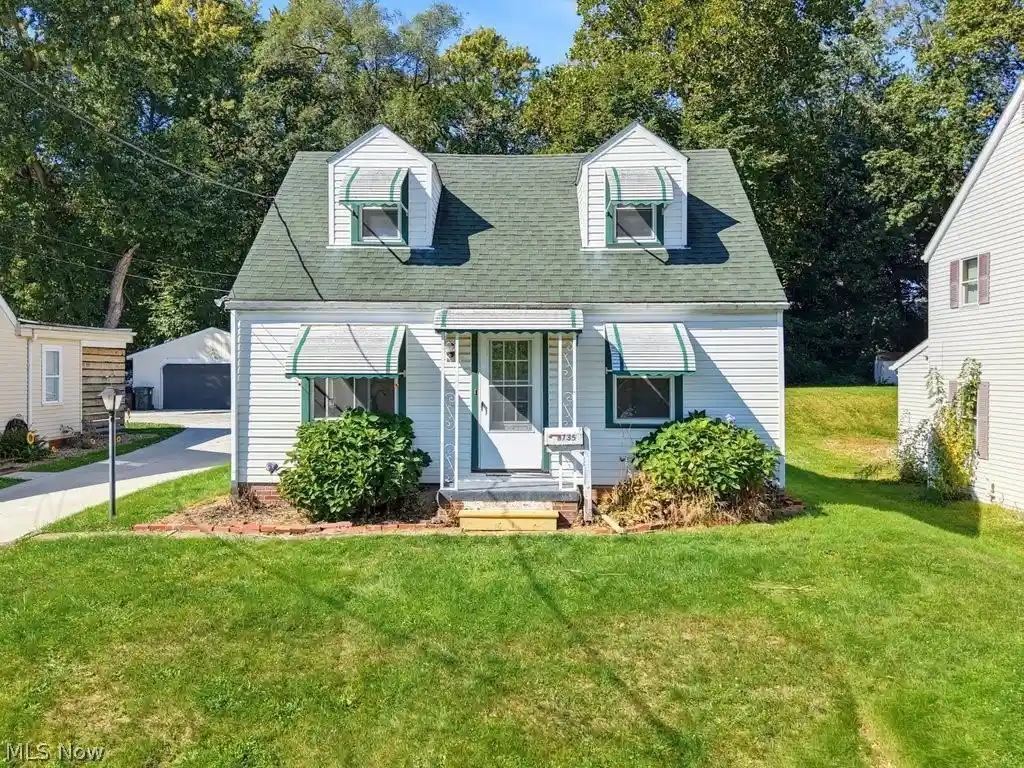 Photo 1 of Sale Pending at 3735 Yale Ave Nw, Canton, OH 44709 | MLS# 5251504 | Listing updated on 2026-10-27