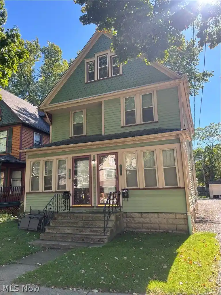 Photo 1 of Sale Pending at 3815 Archwood Ave, Cleveland, OH 44109 | MLS# 5249176 | Listing updated on 2026-10-09