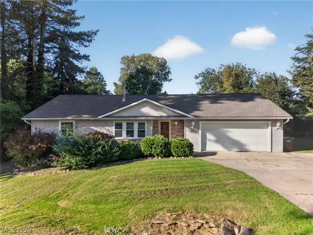 Single family home for sale at 2389 Babcock Rd, Hinckley, OH 44233 | MLS# 5249483