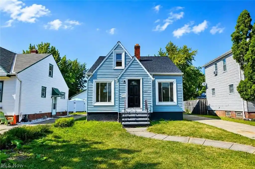 Single family home for sale at 13520 Saint James Ave, Cleveland, OH 44135 | MLS# 5251669