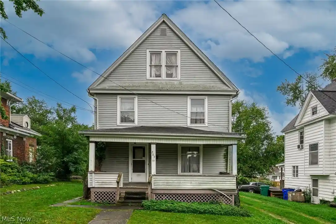 Photo 1 of Sale Pending at 267 W Riddle Ave, Ravenna, OH 44266 | MLS# 5248998 | Listing updated on 2026-10-22