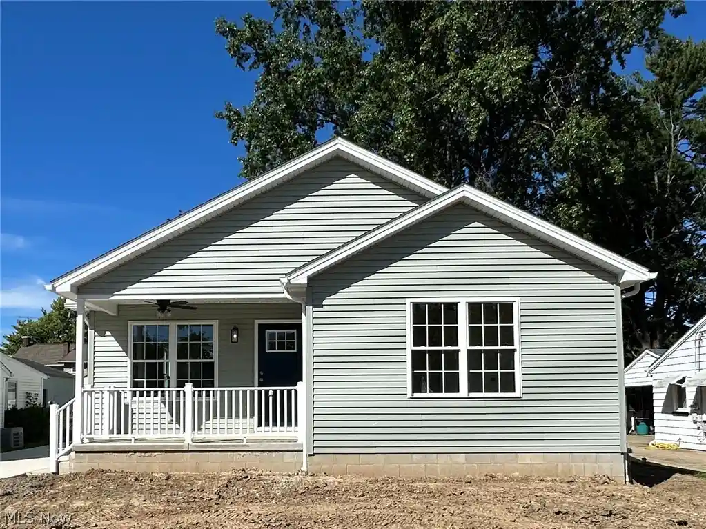 Photo 1 of Single family home for sale at 1662 Chattanooga Ave, Youngstown, OH 44514 | MLS# 5245972 | Listing updated on 2026-10-20