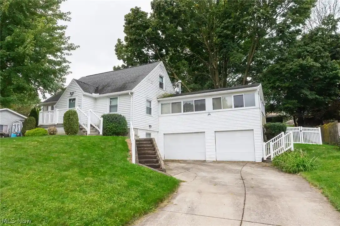 Single family home for sale at 117 Smucker St, Orrville, OH 44667 | MLS# 5251606