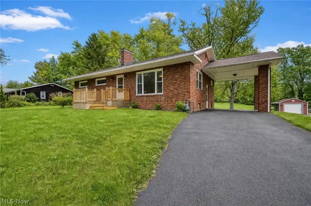 Photo 1 of Sale Pending at 3864 State Rd S, Ashtabula, OH 44004 | MLS# 5251649 | Listing updated on 2026-10-11