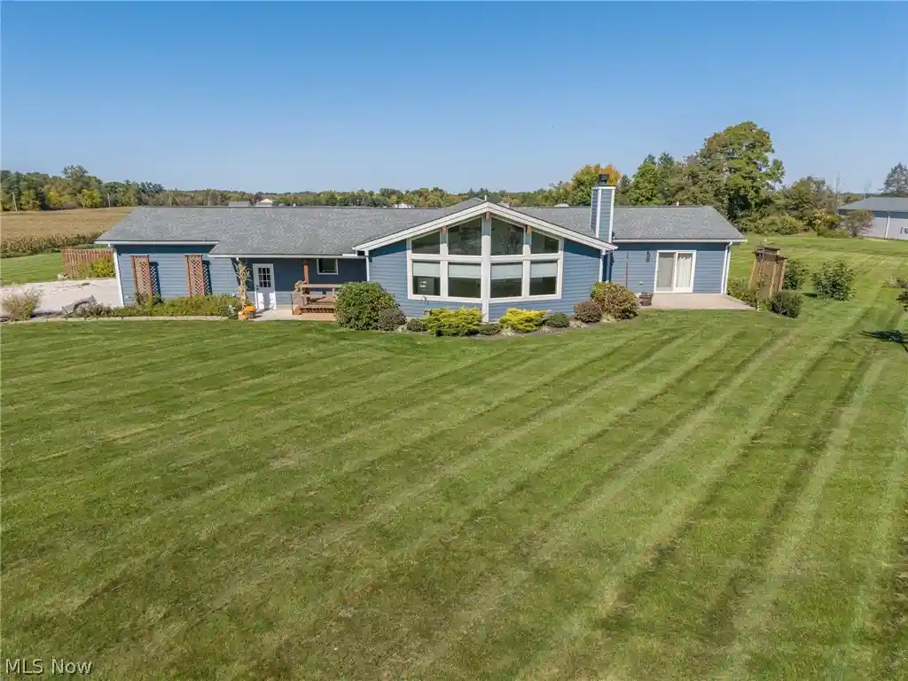 Single family home for sale at 7877 W Smith Rd, Medina, OH 44256 | MLS# 5250977