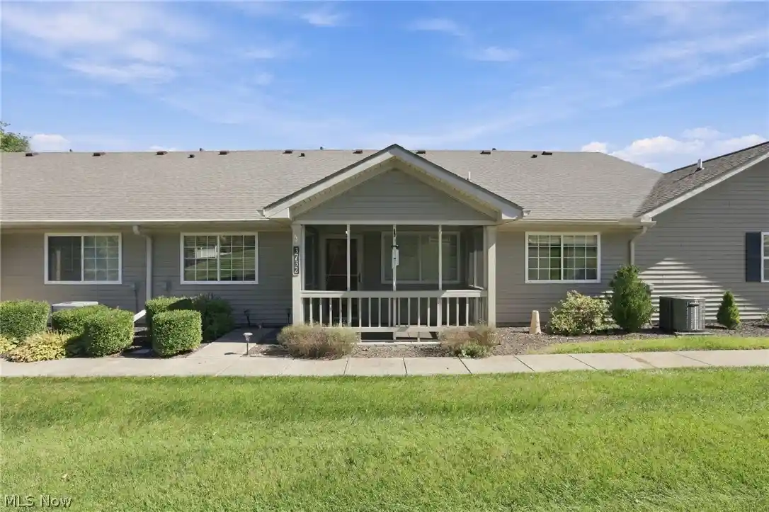 Photo 1 of Condo for sale at 3732 Colony Hl Dr, Zanesville, OH 43701 | MLS# 5251561 | Listing updated on 2026-10-09
