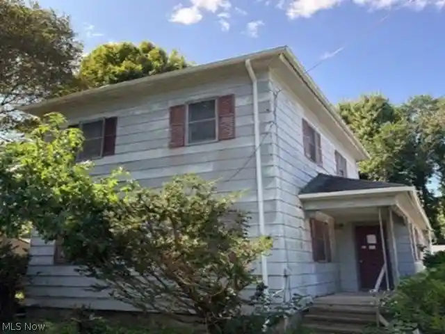 Photo 1 of Sale Pending at 403 S Amboy Rd, Conneaut, OH 44030 | MLS# 5251793 | Listing updated on 2026-10-21