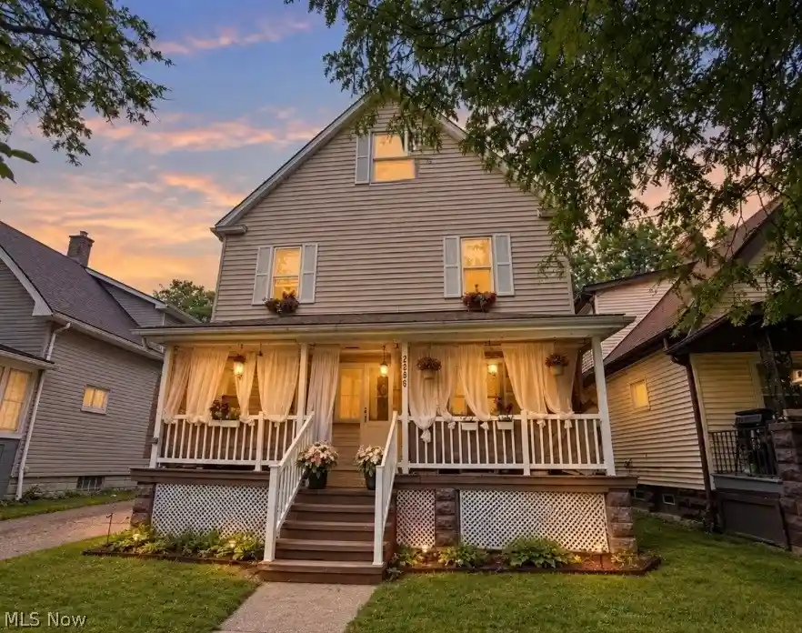 Listing Photo 1 - Condo for sale in 2066 Magee St located at 2066 Magee St, Lakewood, OH 44107 - Unit 2066 Magee St