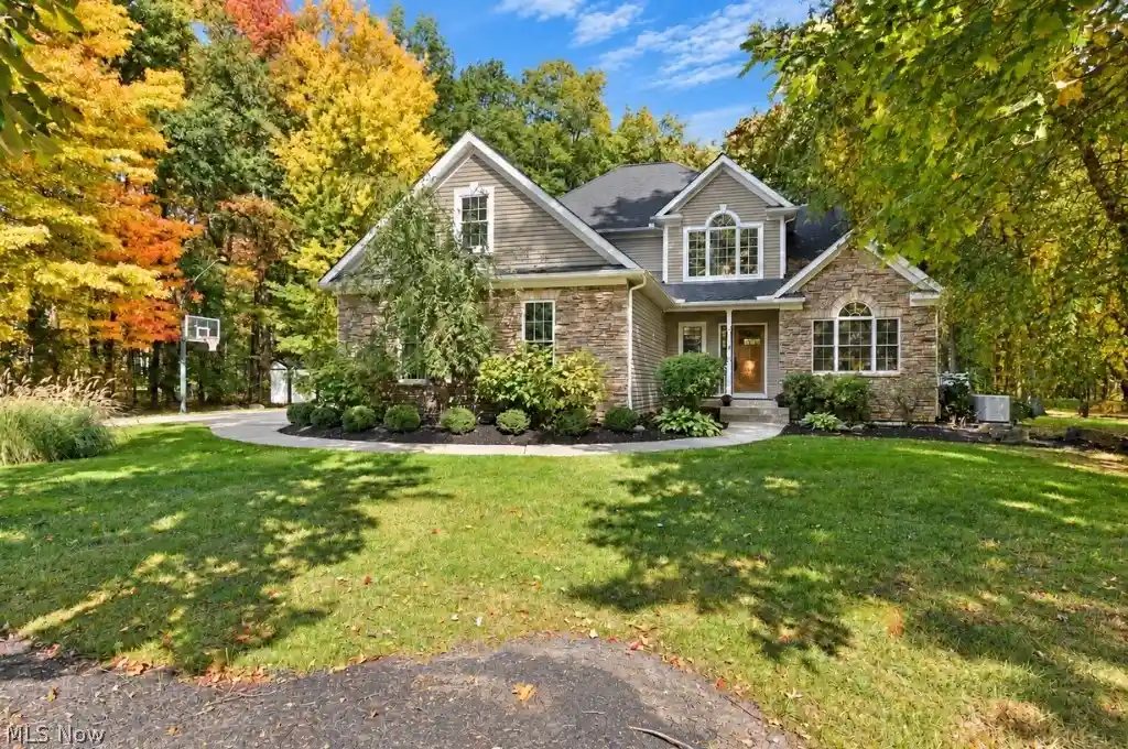 Photo 1 of Single family home for sale at 13537 Shirley Dr, Painesville, OH 44077 | MLS# 5250035 | Listing updated on 2026-10-12