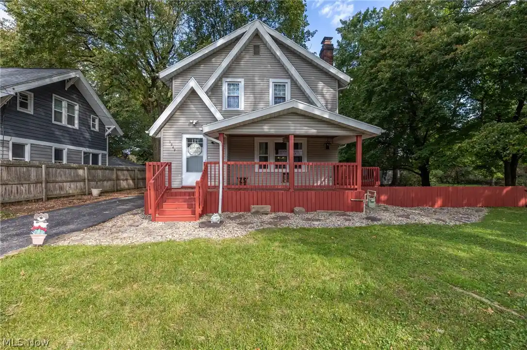 Photo 1 of Single family home for sale at 1949 Auten Dr, Akron, OH 44320 | MLS# 5251638 | Listing updated on 2026-10-29