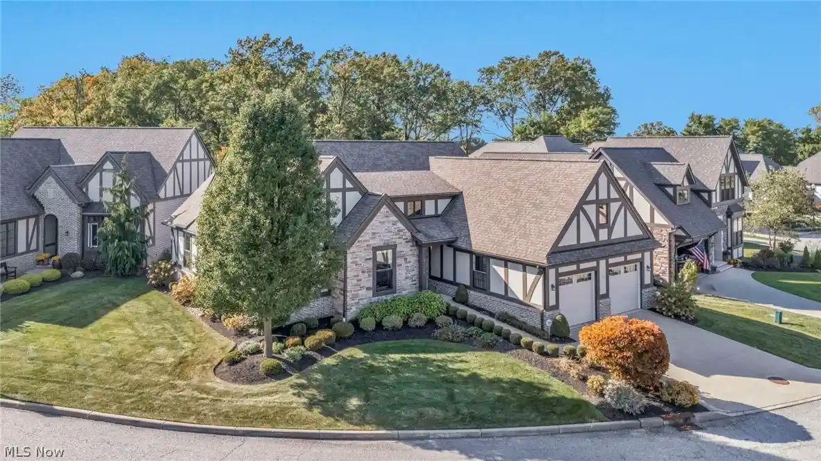 Photo 1 of Single family home for sale at 4326 Tudor Dr, Willoughby, OH 44094 | MLS# 5251501 | Listing updated on 2026-10-19