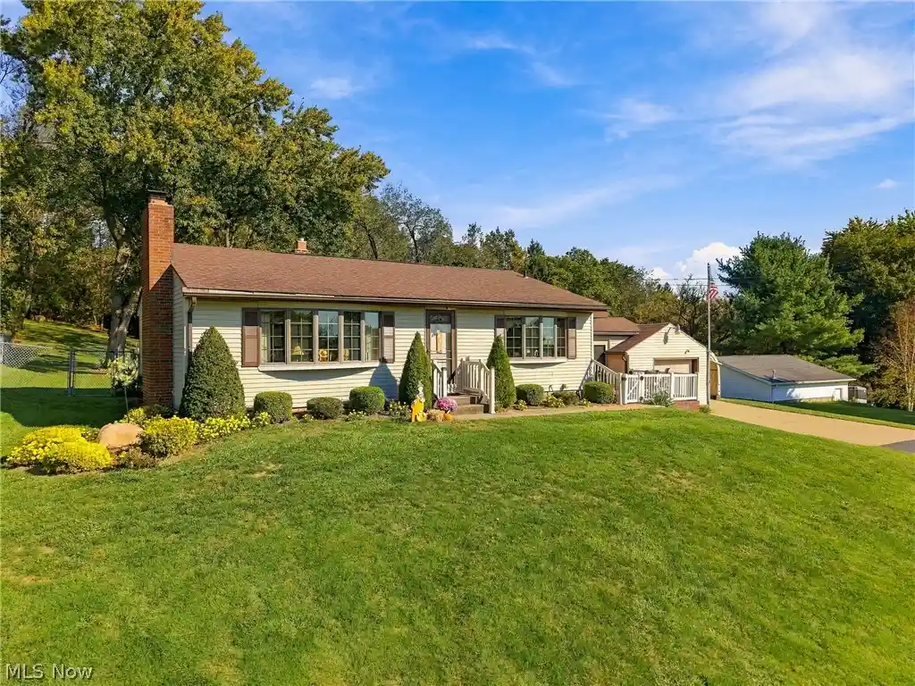 Photo 1 of Sale Pending at 1211 Etter Rd, Mogadore, OH 44260 | MLS# 5251018 | Listing updated on 2026-10-18