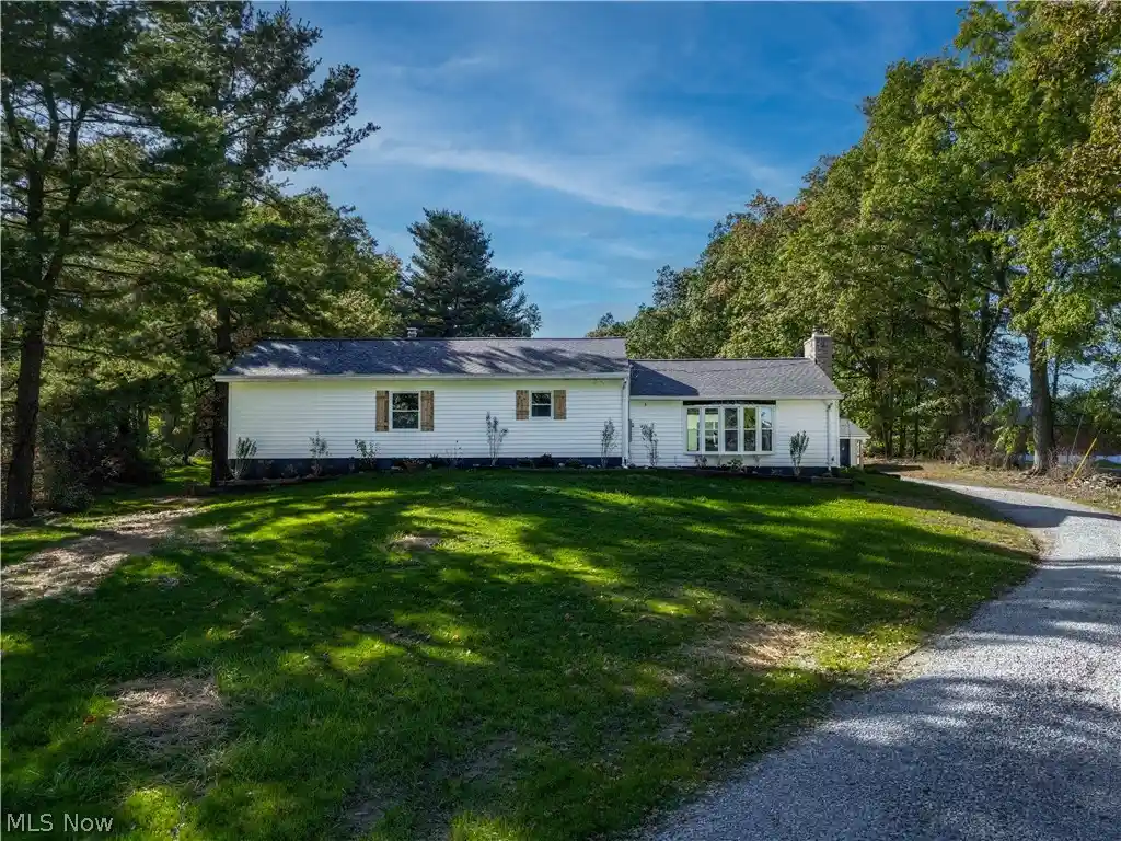 Photo 1 of Single family home for sale at 11829 Marlboro Ave Ne, Alliance, OH 44601 | MLS# 5251607 | Listing updated on 2026-10-28