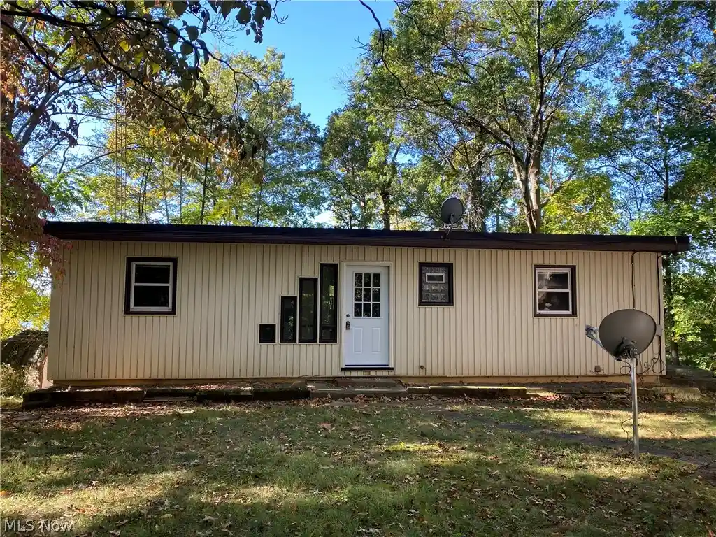 Photo 1 of Single family home for sale at 6116 Nw Oakcrest Ave, Canton, OH 44718 | MLS# 5251680 | Listing updated on 2026-10-09