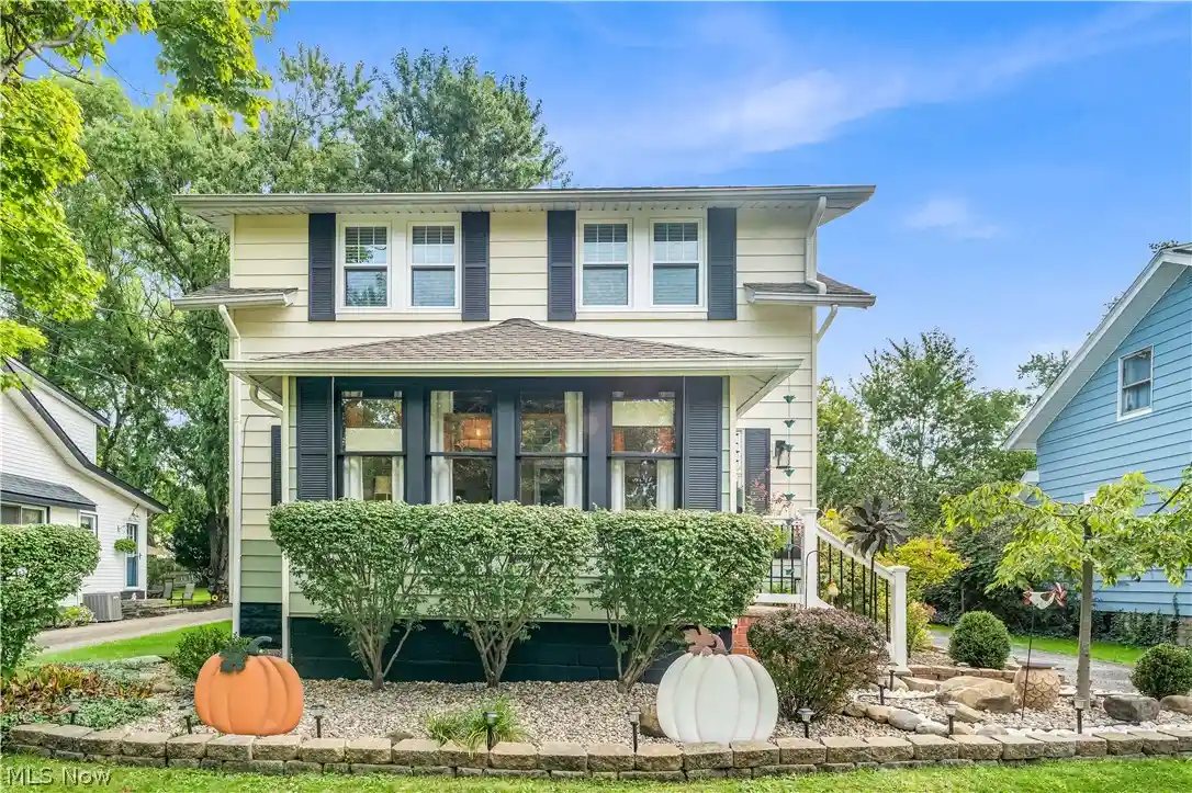 Photo 1 of Sale Pending at 1563 Commodore Rd, Cleveland, OH 44124 | MLS# 5251646 | Listing updated on 2026-10-12