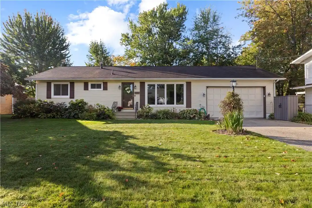 Photo 1 of Sale Pending at 525 Purdue Ave, Elyria, OH 44035 | MLS# 5251862 | Listing updated on 2026-10-12