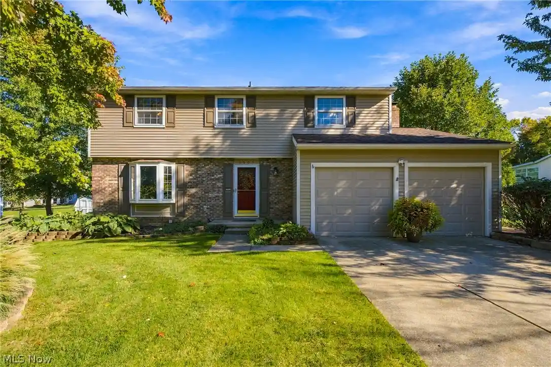 Photo 1 of Single family home for sale at 1005 Deepwood Dr, Macedonia, OH 44056 | MLS# 5251909 | Listing updated on 2026-10-26