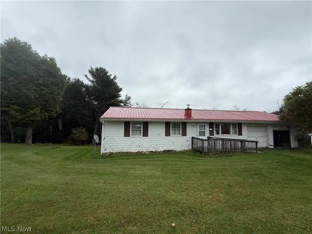 Single family home for sale at 19636 Frischkorn, Wellsville, OH 43968 | MLS# 5252107