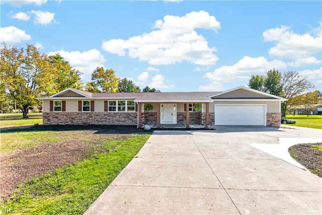 Photo 1 of Sale Pending at 7206 Crocker Rd, Valley City, OH 44280 | MLS# 5251658 | Listing updated on 2026-10-18