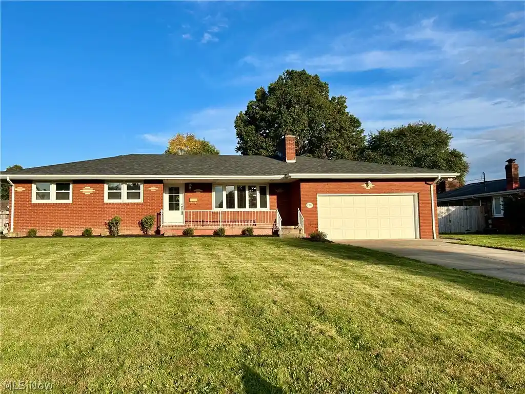 Photo 1 of Single family home for sale at 2595 Frostwood Dr, Youngstown, OH 44515 | MLS# 5251974 | Listing updated on 2026-10-24