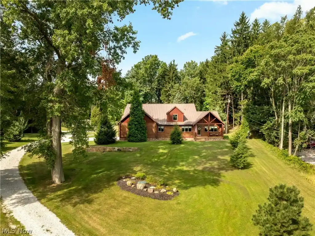Photo 1 of Single family home for sale at 4724 Mayfair Rd, Green, OH 44720 | MLS# 5251831 | Listing updated on 2026-10-09