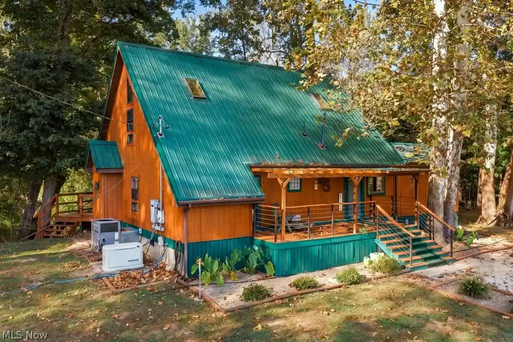 Photo 1 of Single family home for sale at 2854 Wells Lock Rd, Elizabeth, WV 26143 | MLS# 5252169 | Listing updated on 2026-10-10