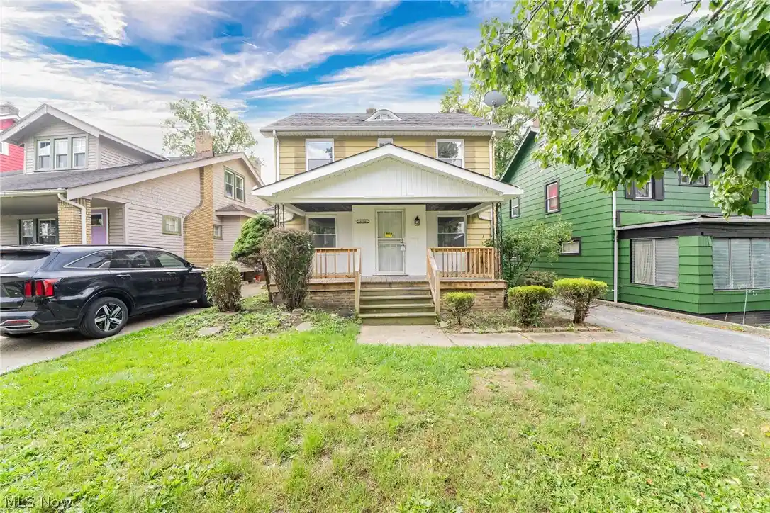 Photo 1 of Single family home for sale at 3258 Silsby Rd, Cleveland Heights, OH 44118 | MLS# 5245924 | Listing updated on 2026-10-22