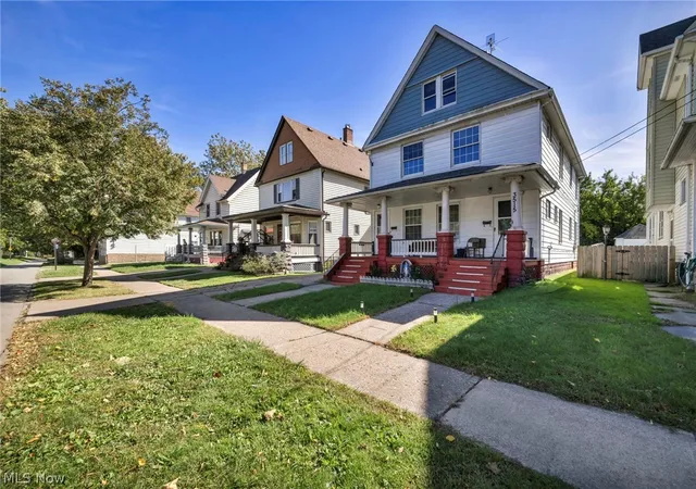 Listing Photo 1 - Condo for sale in building located at 3515 Daisy Ave, Cleveland, OH 44109