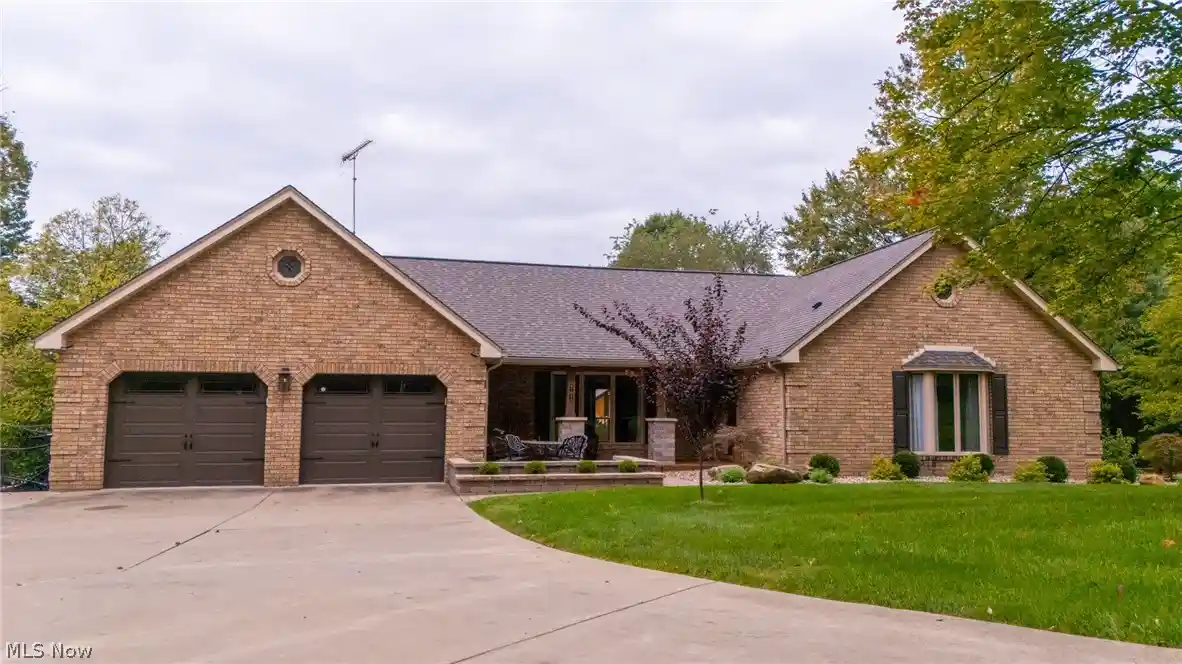 Single family home for sale at 67044 Stein Rd, Belmont, OH 43718 | MLS# 5251507