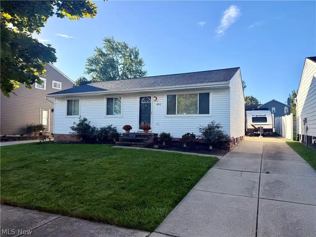 Photo 1 of Single family home for sale at 865 Pelley Dr, Cleveland, OH 44109 | MLS# 5251306 | Listing updated on 2026-10-10