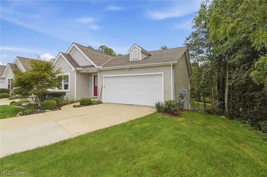 Listing Photo 1 - Condo for sale in 5729 Saint Thomas Ln located at 5729 Saint Thomas Ln, Madison, OH 44057 - Unit 5729 Saint Thomas Ln
