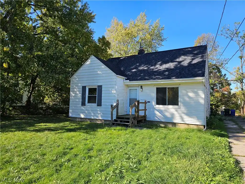 Photo 1 of Sale Pending at 4276 E 162nd Street, Cleveland, OH 44128 | MLS# 5251907 | Listing updated on 2026-10-30