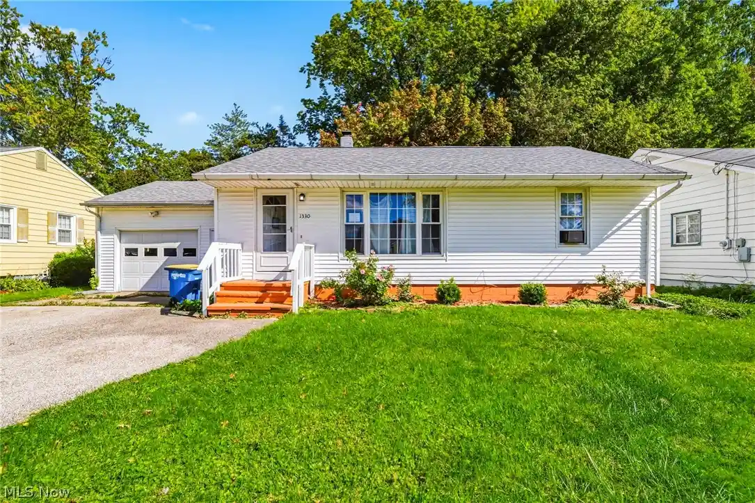 Photo 1 of Single family home for sale at 1330 Gladding Ave, Ashtabula, OH 44004 | MLS# 5250456 | Listing updated on 2026-10-13