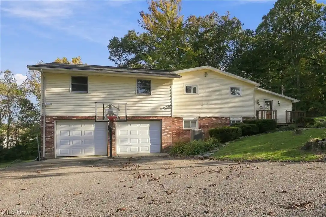 Photo 1 of Single family home for sale at 1300 Beech Dr, Zanesville, OH 43701 | MLS# 5252272 | Listing updated on 2026-10-17